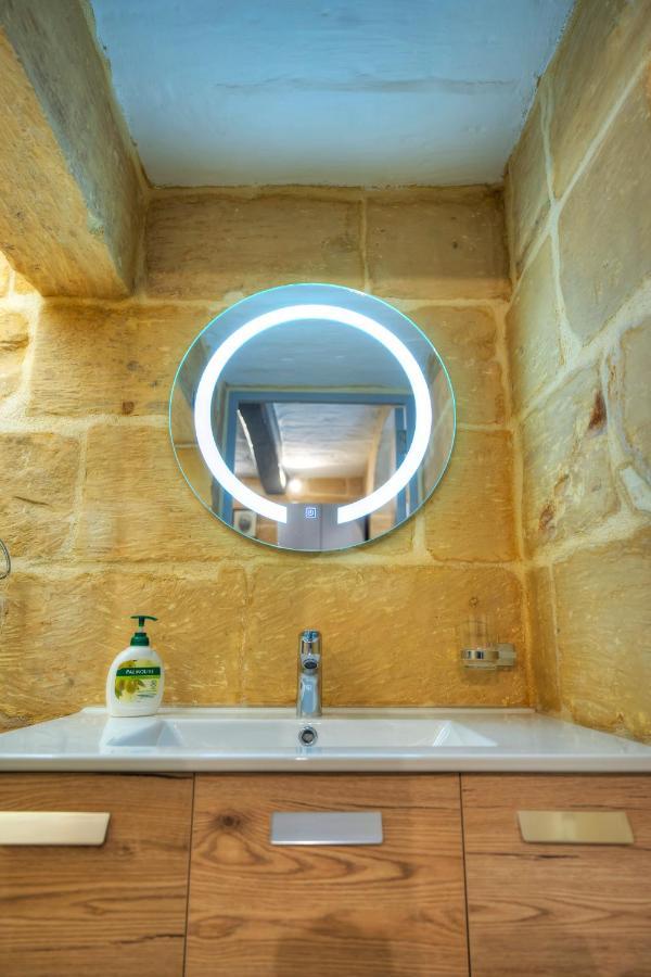 1Bedroom-Stunning Views In Valletta Center Jspi1-1 ภายนอก รูปภาพ